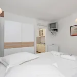Rubin-10 By Interhome Apartment